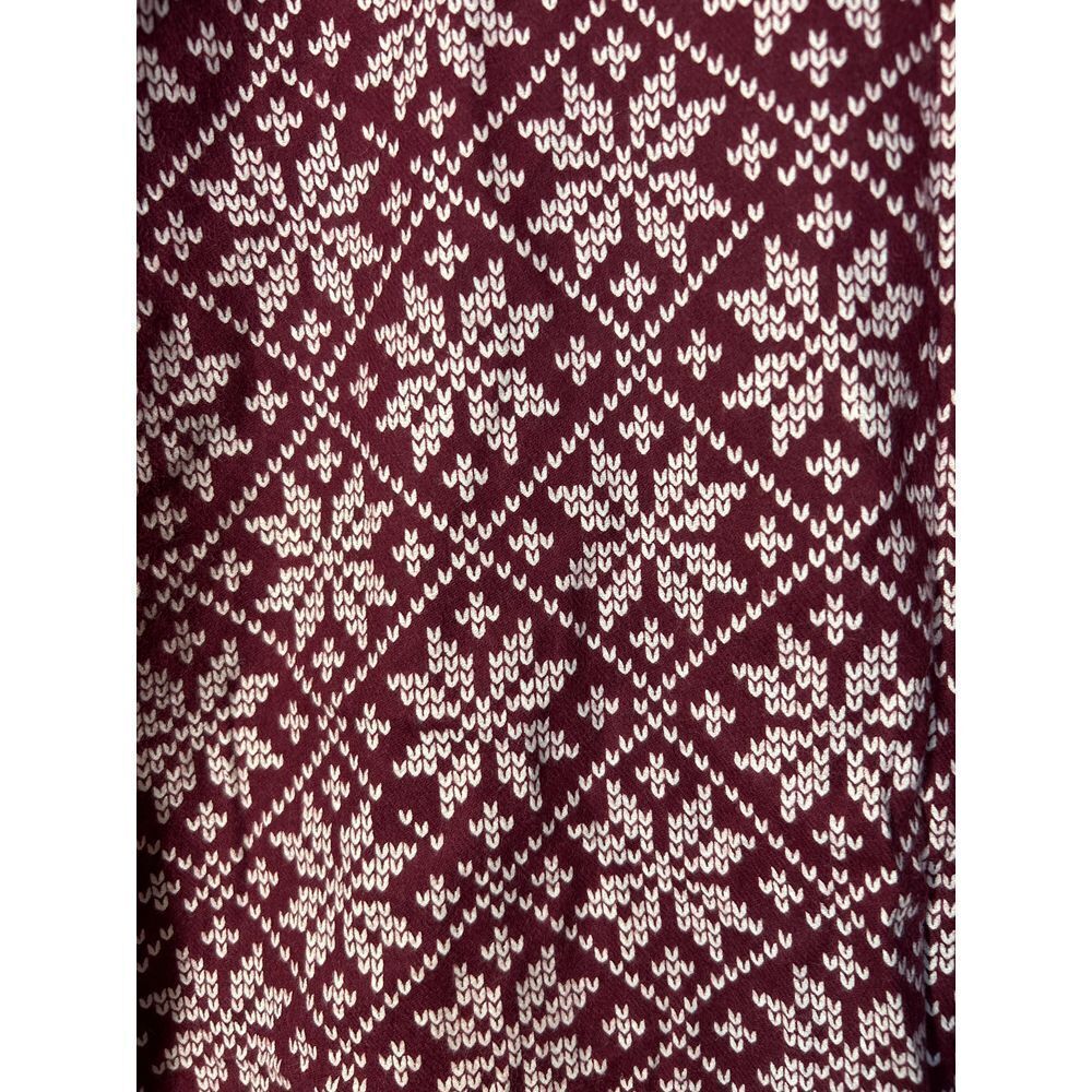 Forever 21 Burgundy Nordic Snowflake Print Button Down Pajama Top Size L - Picture 3 of 6